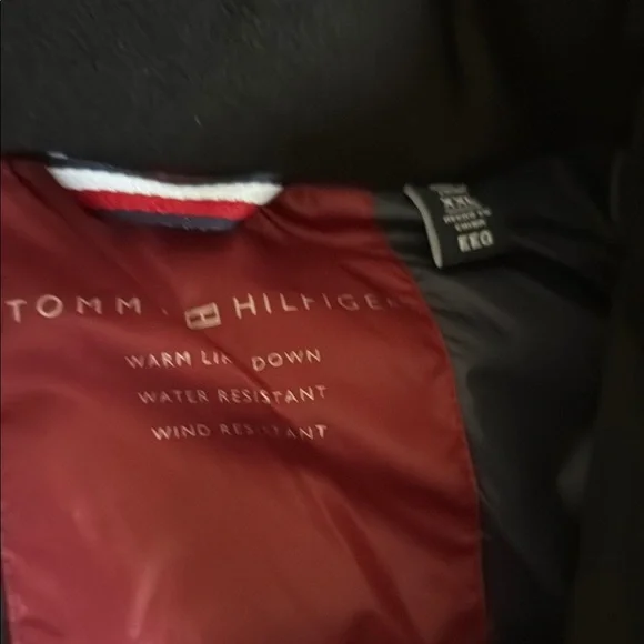 Tommy Hilfiger Navy Puffer Jacket with Hood - Picture 2 of 3